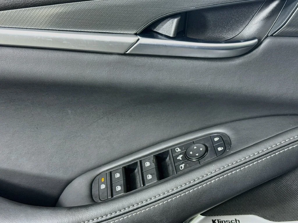 Certified Used 2027 White INFINITI LUXE image 24