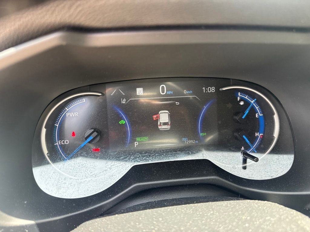 Used 2023 Silver Toyota XLE Premium image 19