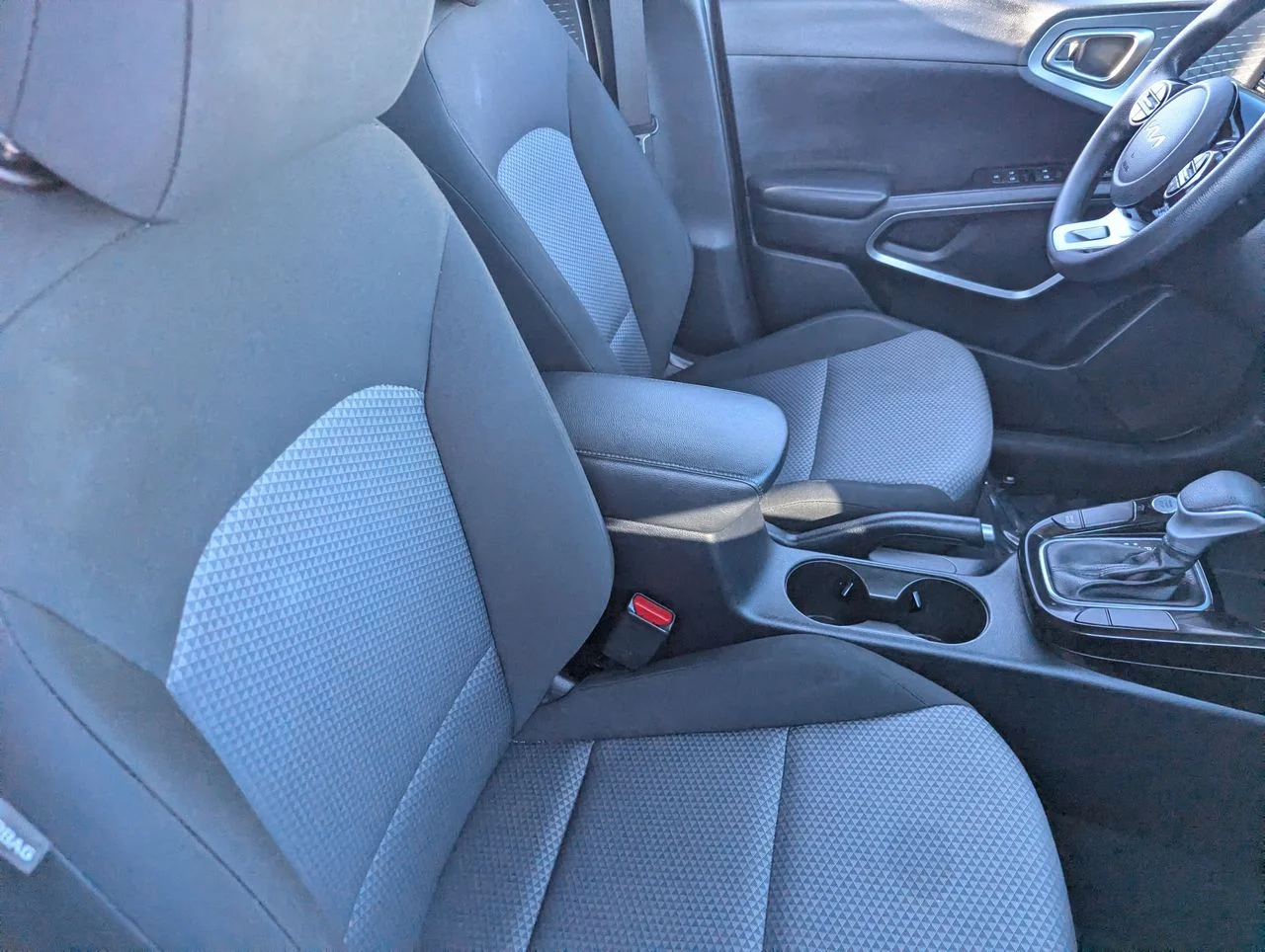 Used 2023 Surf Blue w Black Roof Kia S image 9