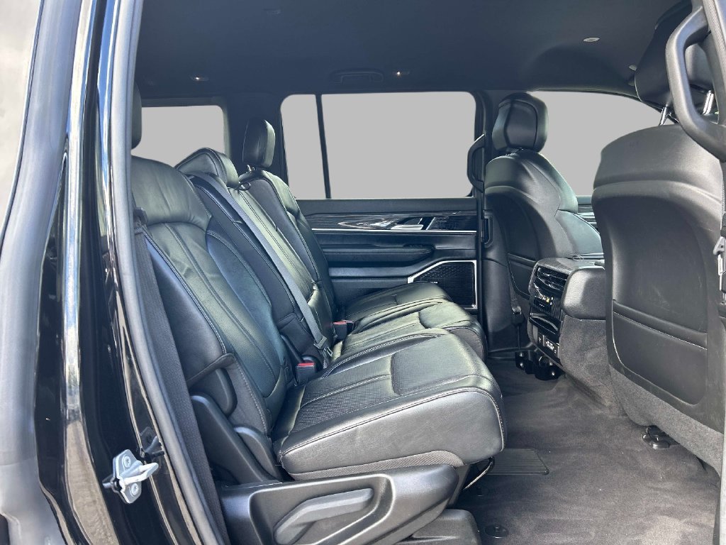 Used 2022 Black Jeep Series II image 19