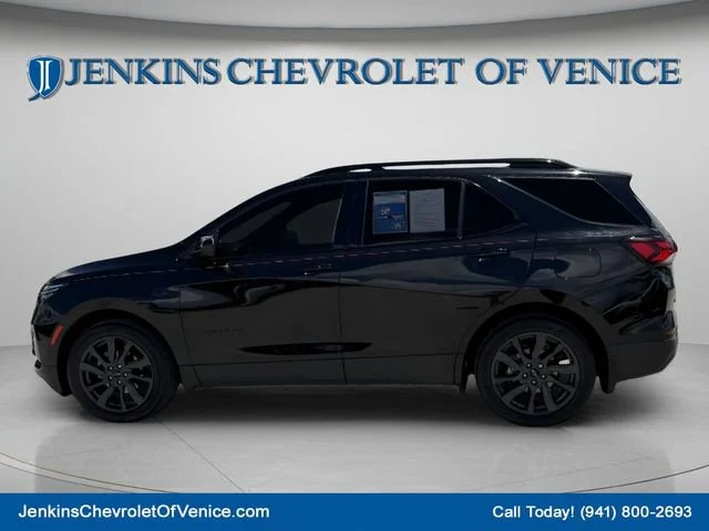 Used 2022 MOSAIC BLACK METALLIC Chevrolet RS image 8