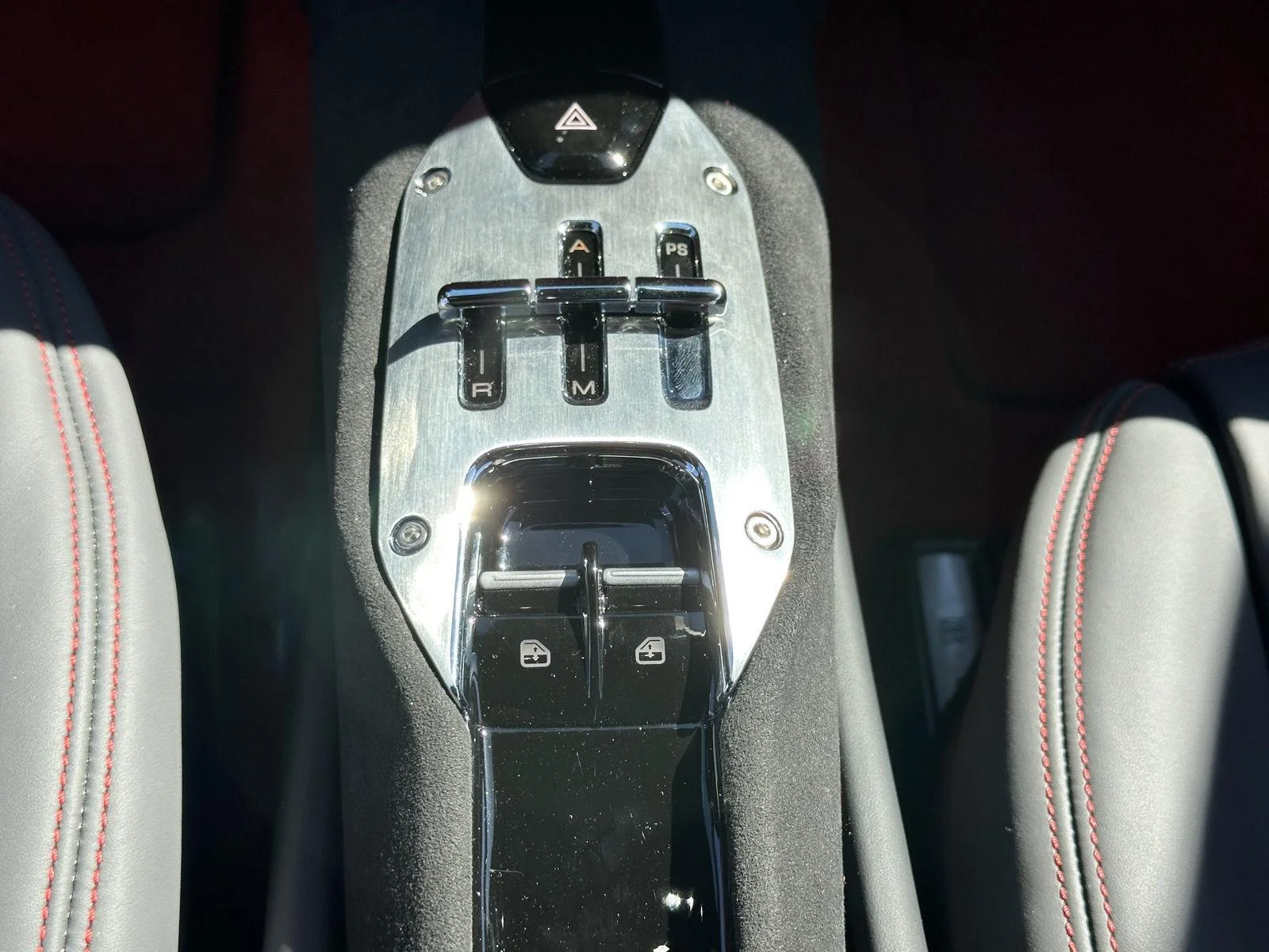 Used 2025 Bianco Cervino Ferrari  image 29