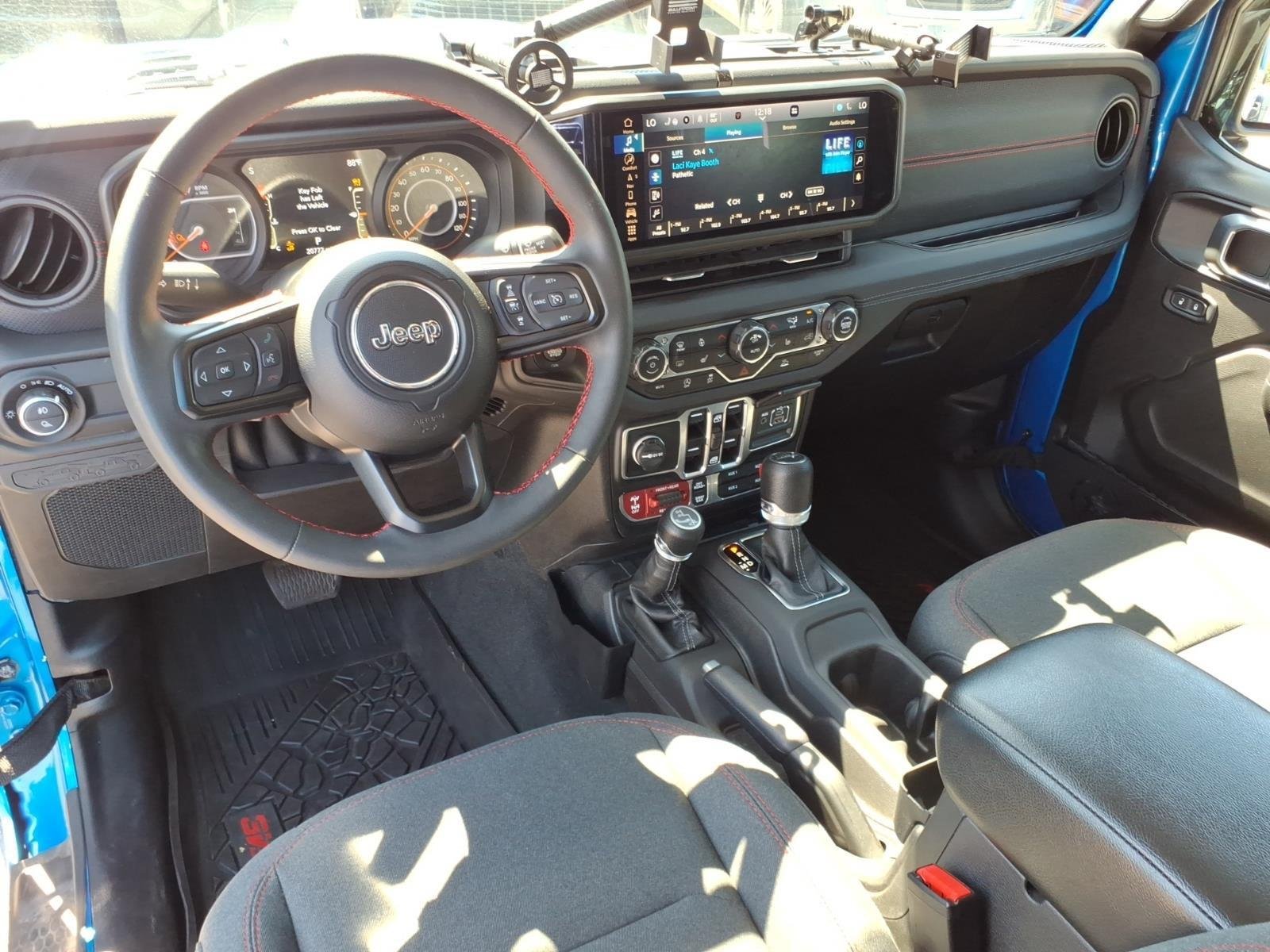 Used 2024 Hydro Blue Pearlcoat Jeep Rubicon image 22