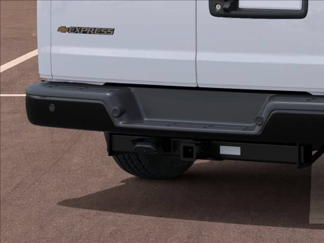 New 2026 Summit White Chevrolet WT image 14