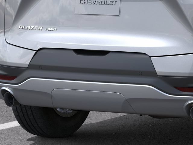 New 2026 Sterling Gray Metallic Chevrolet 2LT image 15