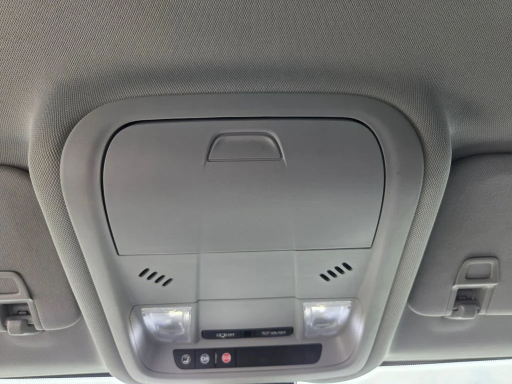 Used 2020 Summit White GMC SLT image 22