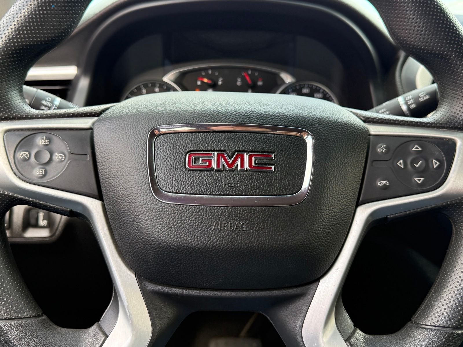 Used 2021 Red GMC SLE image 9