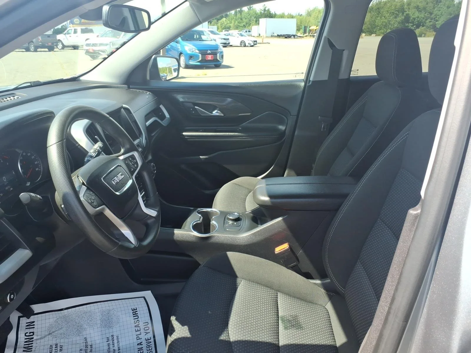 Used 2024 Sterling Metallic GMC SLE image 13