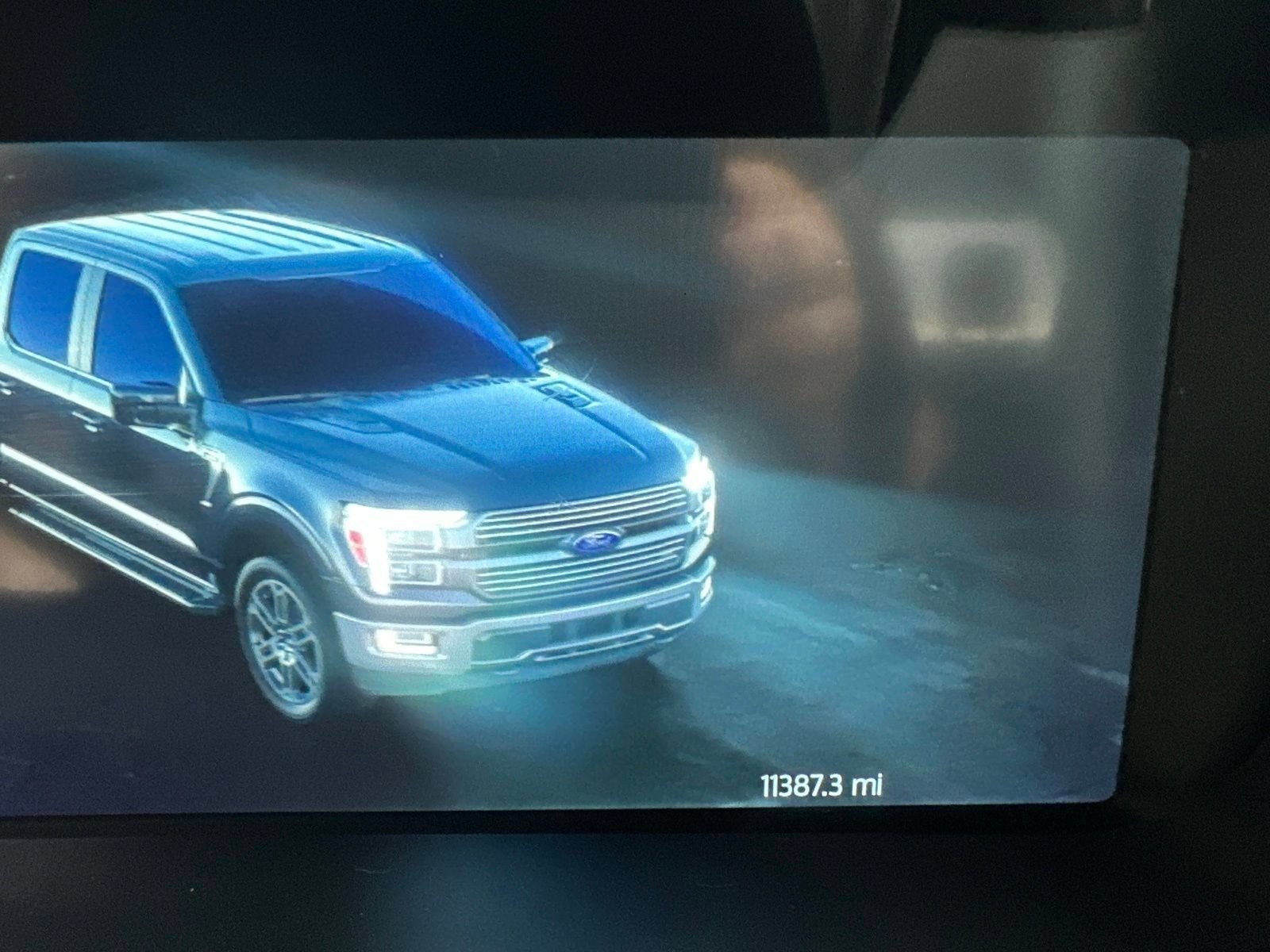 Used 2024 Silver Metallic Ford XLT image 22