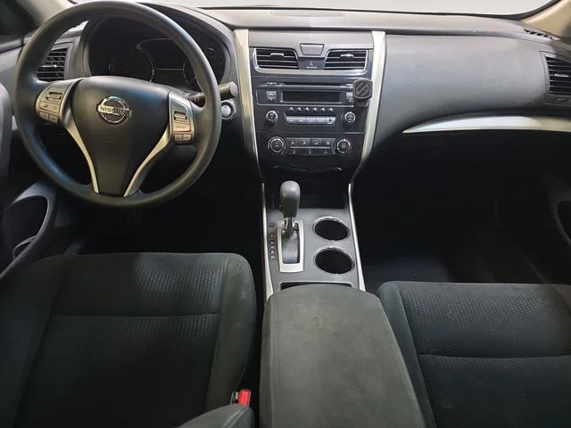 Used 2015 White Nissan 2.5 S image 10