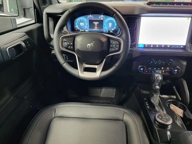 New 2025 Oxford White Ford Badlands® image 26