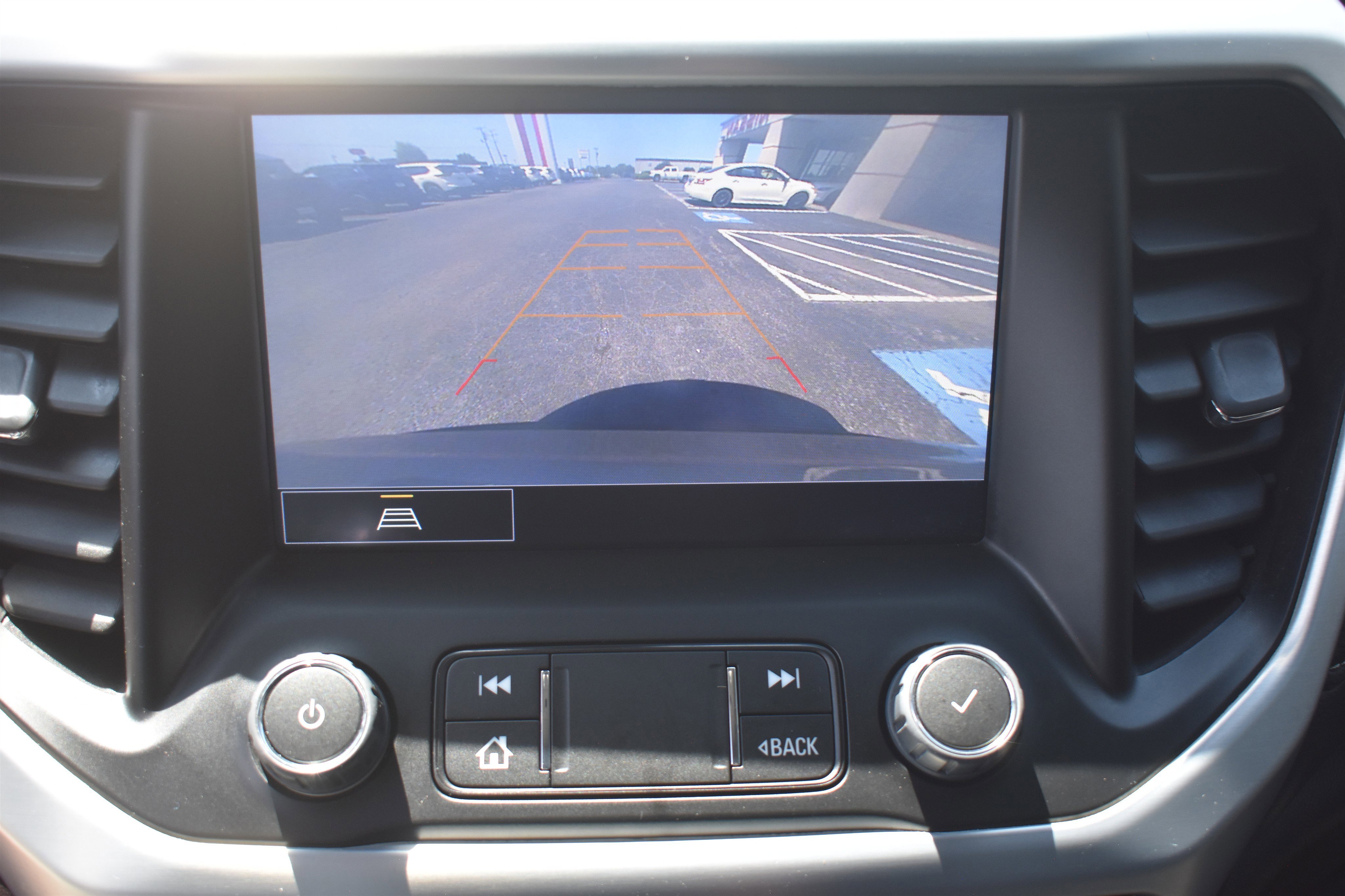 Used 2023 Sterling Metallic GMC SLT image 27