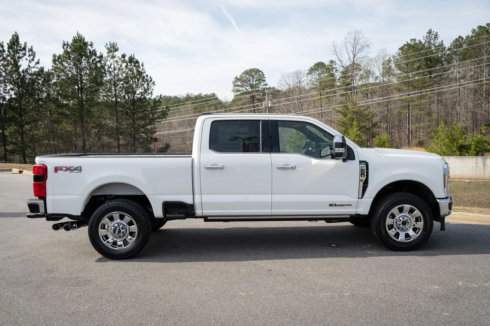 New 2026 Star White Metallic Tri-Coat Ford F-250® Lariat® image 23