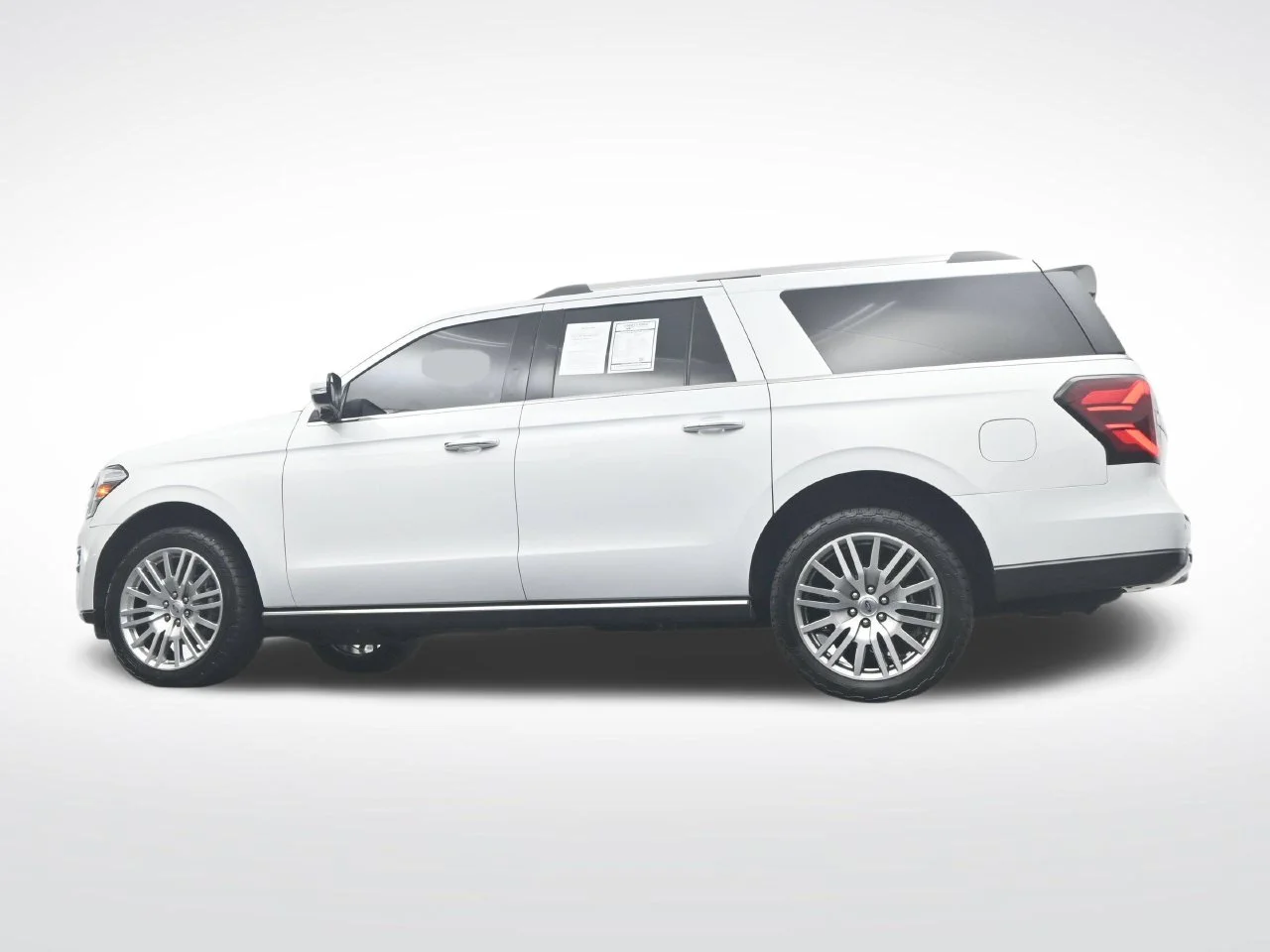 Used 2023 Oxford White Ford Limited image 52