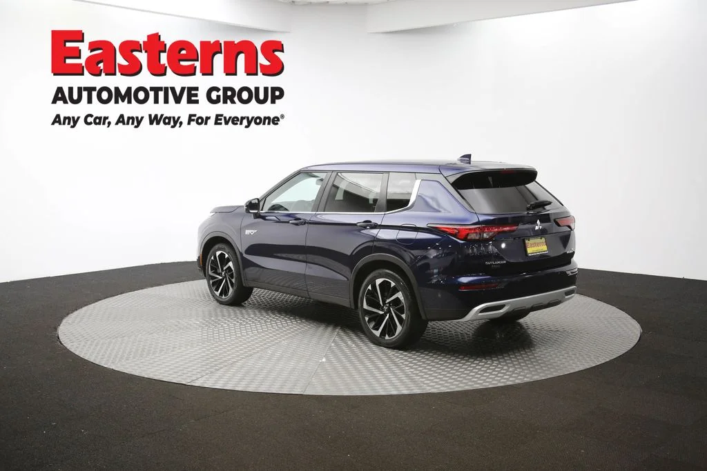 Used 2023 Blue Mitsubishi SE image 66