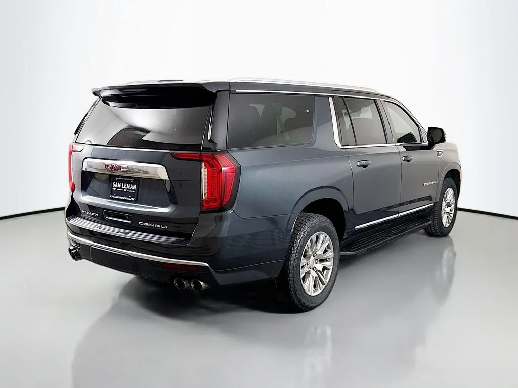 Used 2021 Green GMC Denali image 7