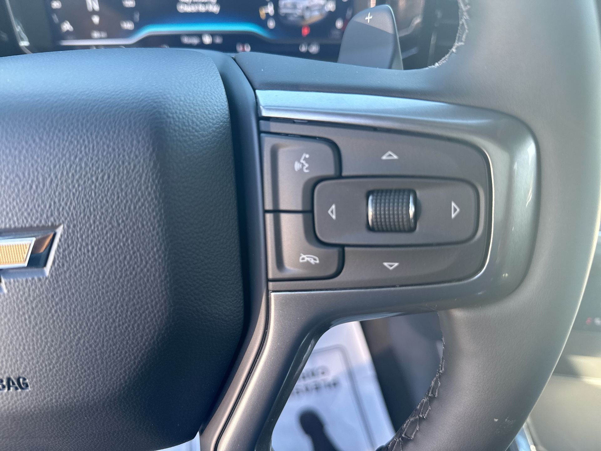 2025 Chevrolet Silverado 1500 LTZ - Photo 47