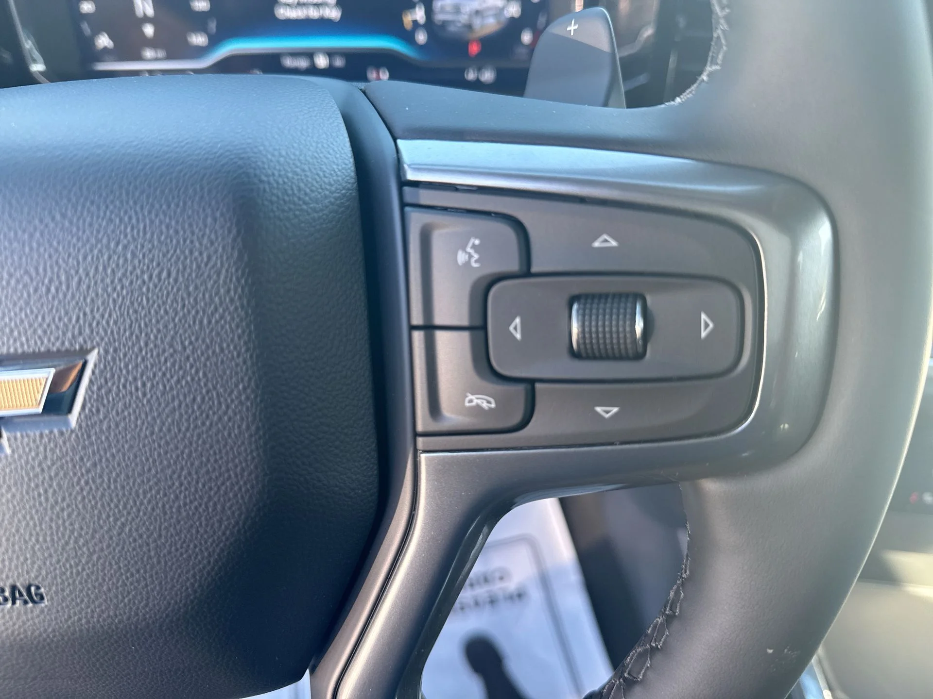 2025 Chevrolet Silverado 1500 LTZ - Photo 48