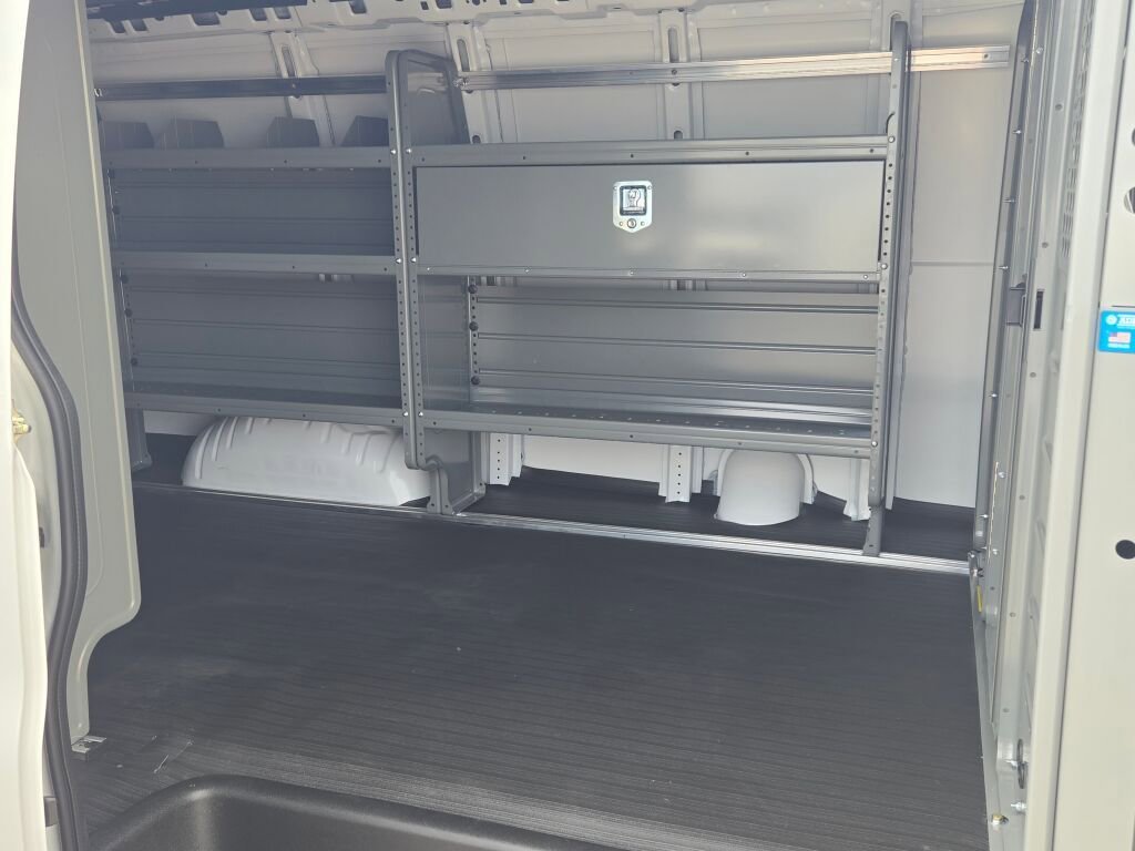 2025 Chevrolet Express Cargo Work Van - Photo 7