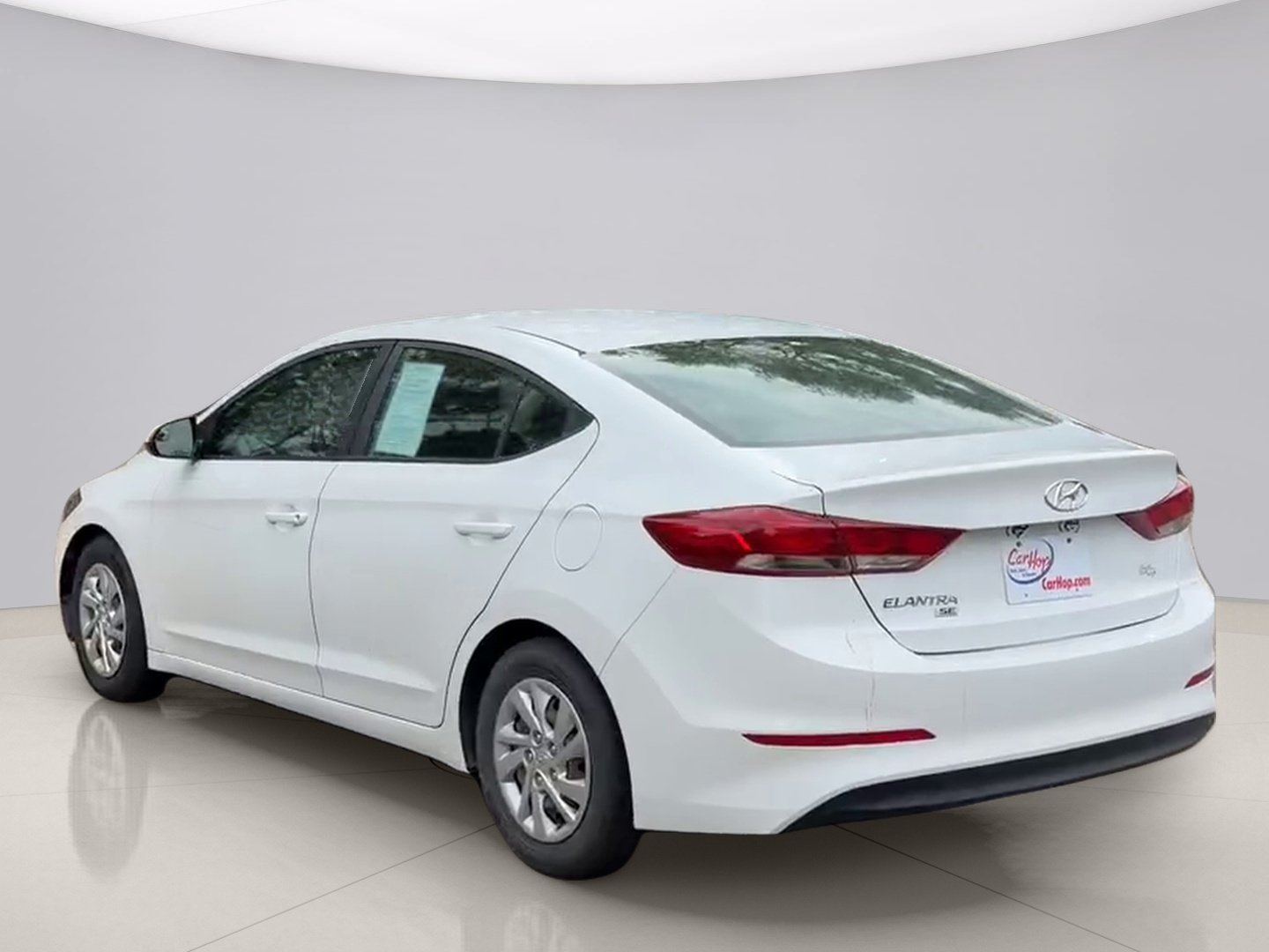 Used 2018 White Hyundai  image 3