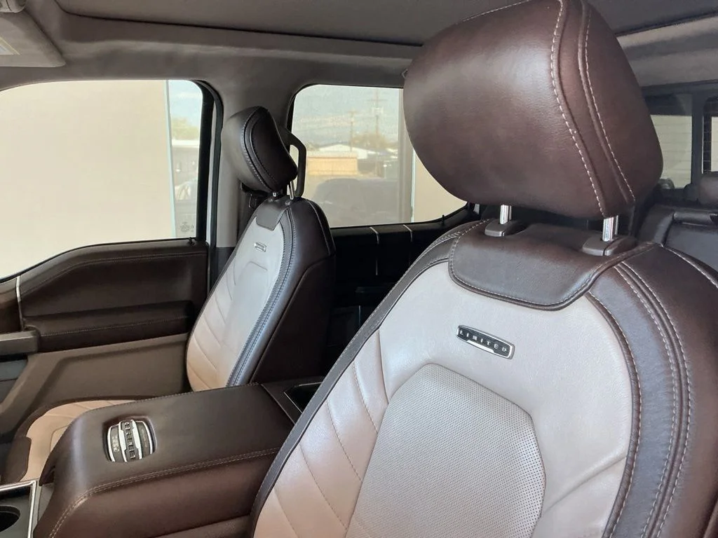 Used 2019 White Platinum Clearcoat Metallic Ford Limited image 10