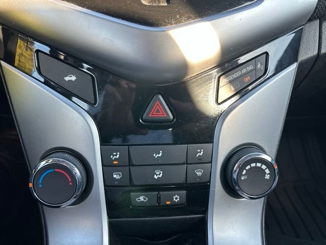 Used 2016 Silver Chevrolet 1LT image 12