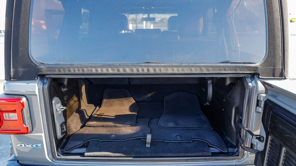 Used 2023 Gray Clearcoat Jeep Sahara 4xe image 31