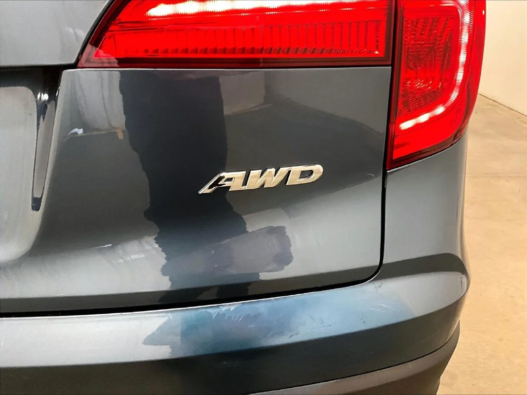 Used 2018 Blue Honda EX-L image 24