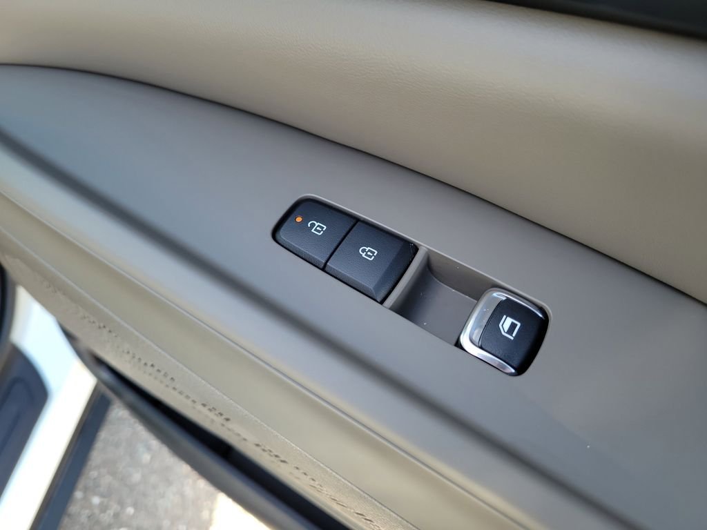 New 2026 White Kia LXS image 11