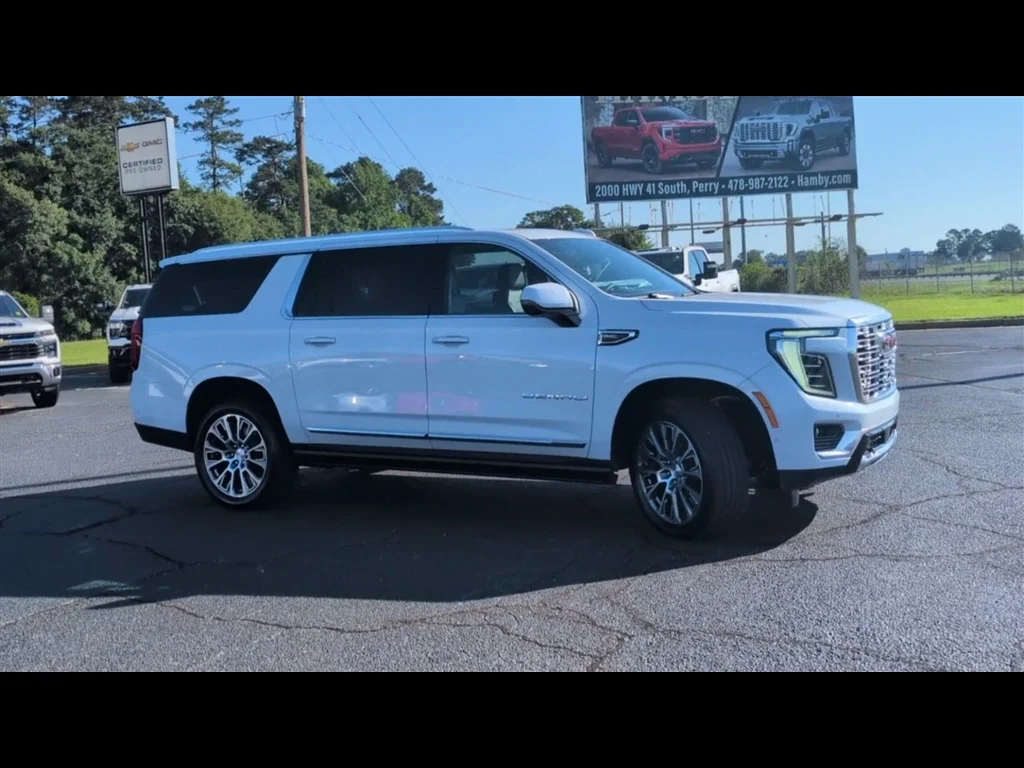 Used 2026 Glacier White Tricoat GMC Denali image 2