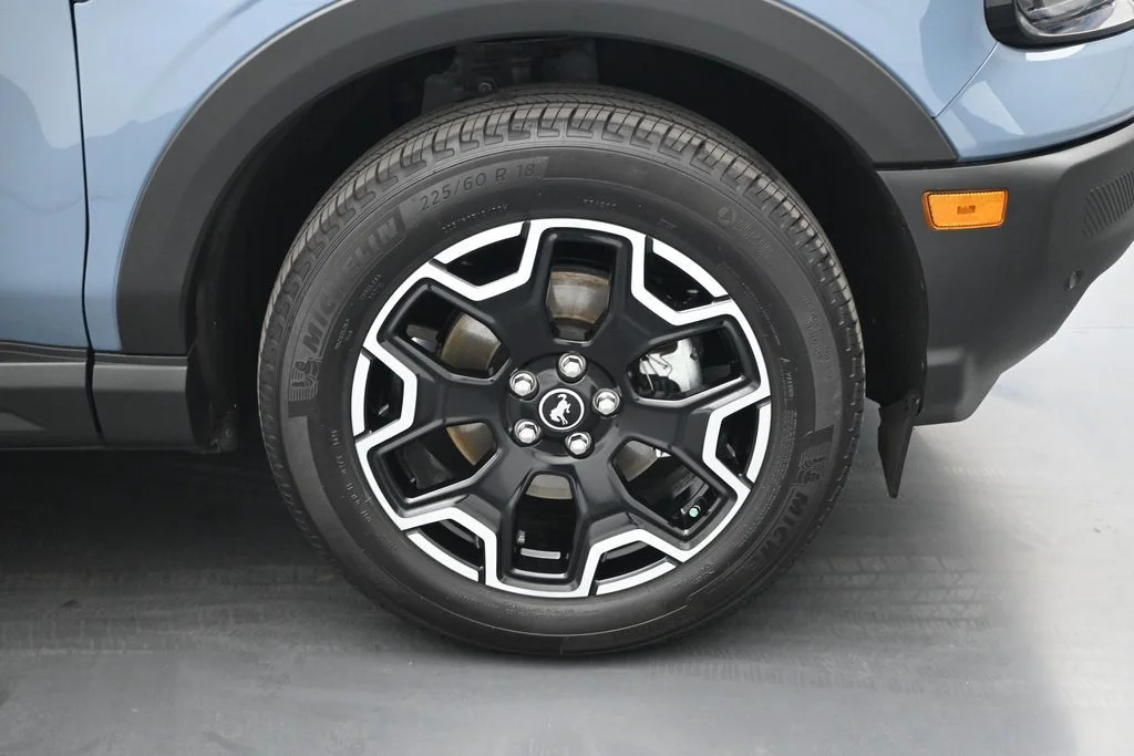 Certified Used 2025 Gray Ford Outer Banks image 25
