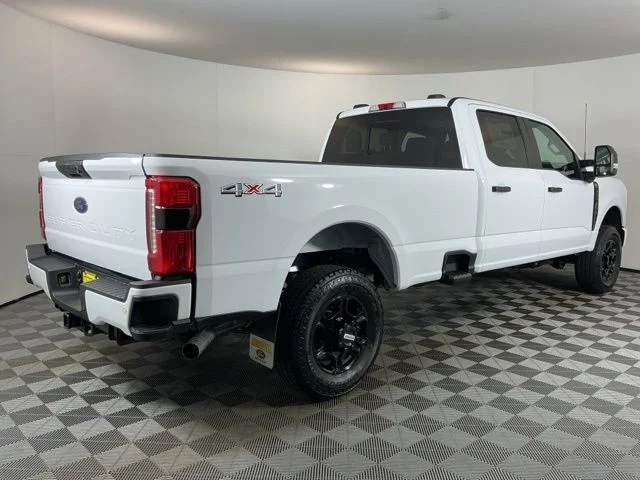 New 2026 Oxford White Ford XL image 4