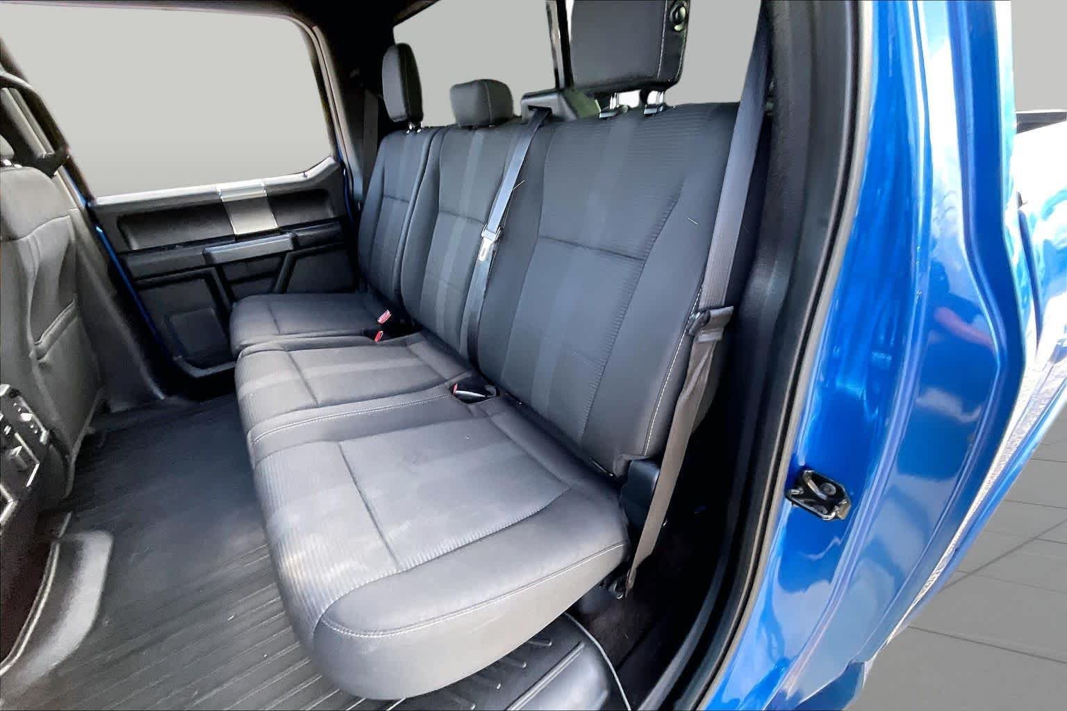 Used 2016 Blue Flame Metallic Ford XLT image 18