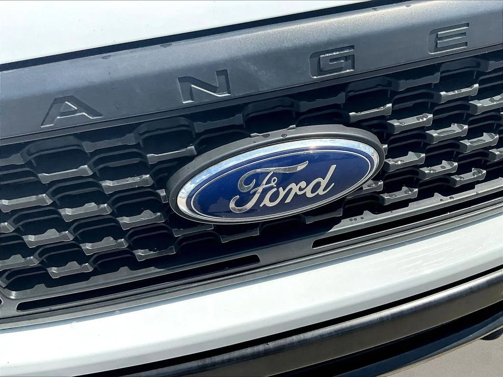 Used 2022 White Ford XL image 35
