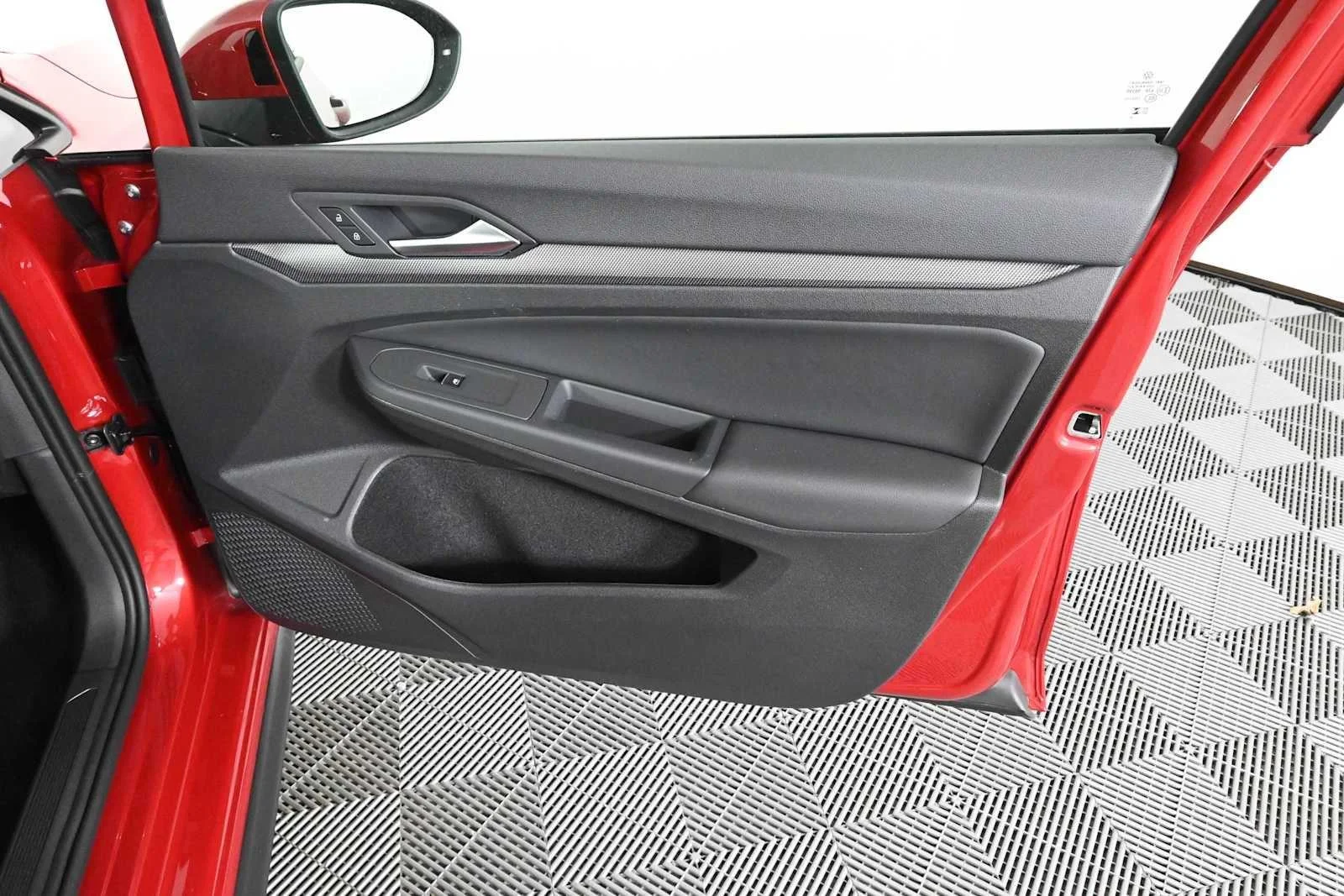 New 2026 Kings Red Metallic Volkswagen SE image 11