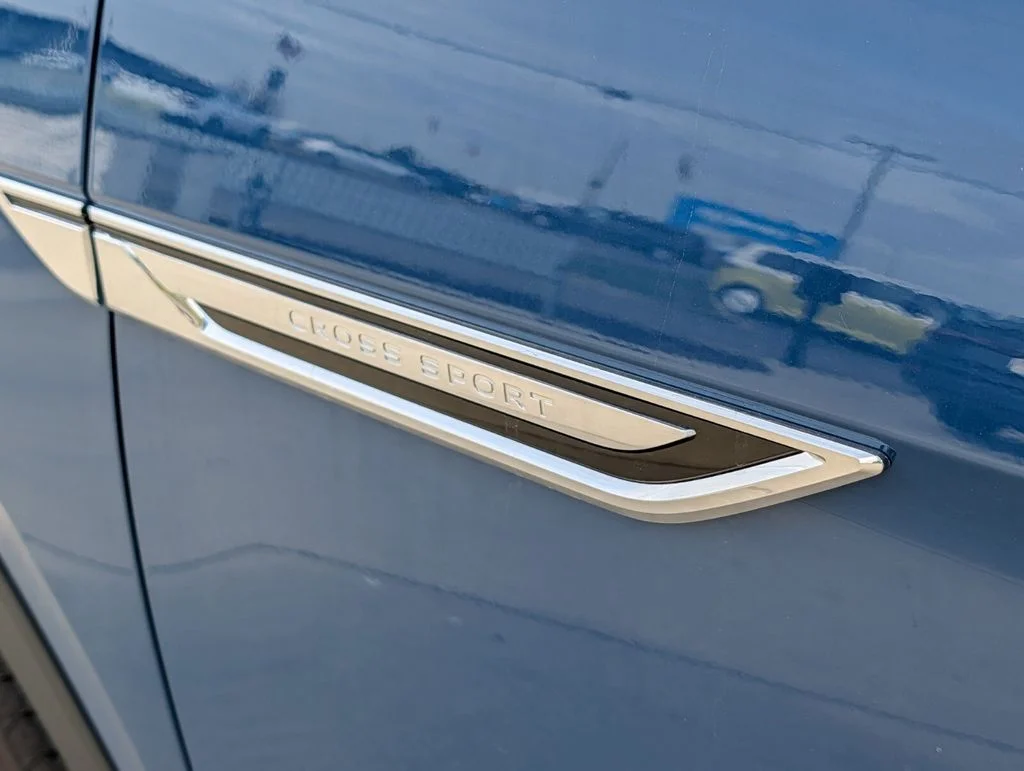 2026 Volkswagen Atlas Cross Sport SEL Premium R-LINE - Photo 8