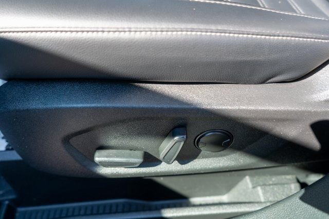 Used 2023 Green Ford SEL image 18