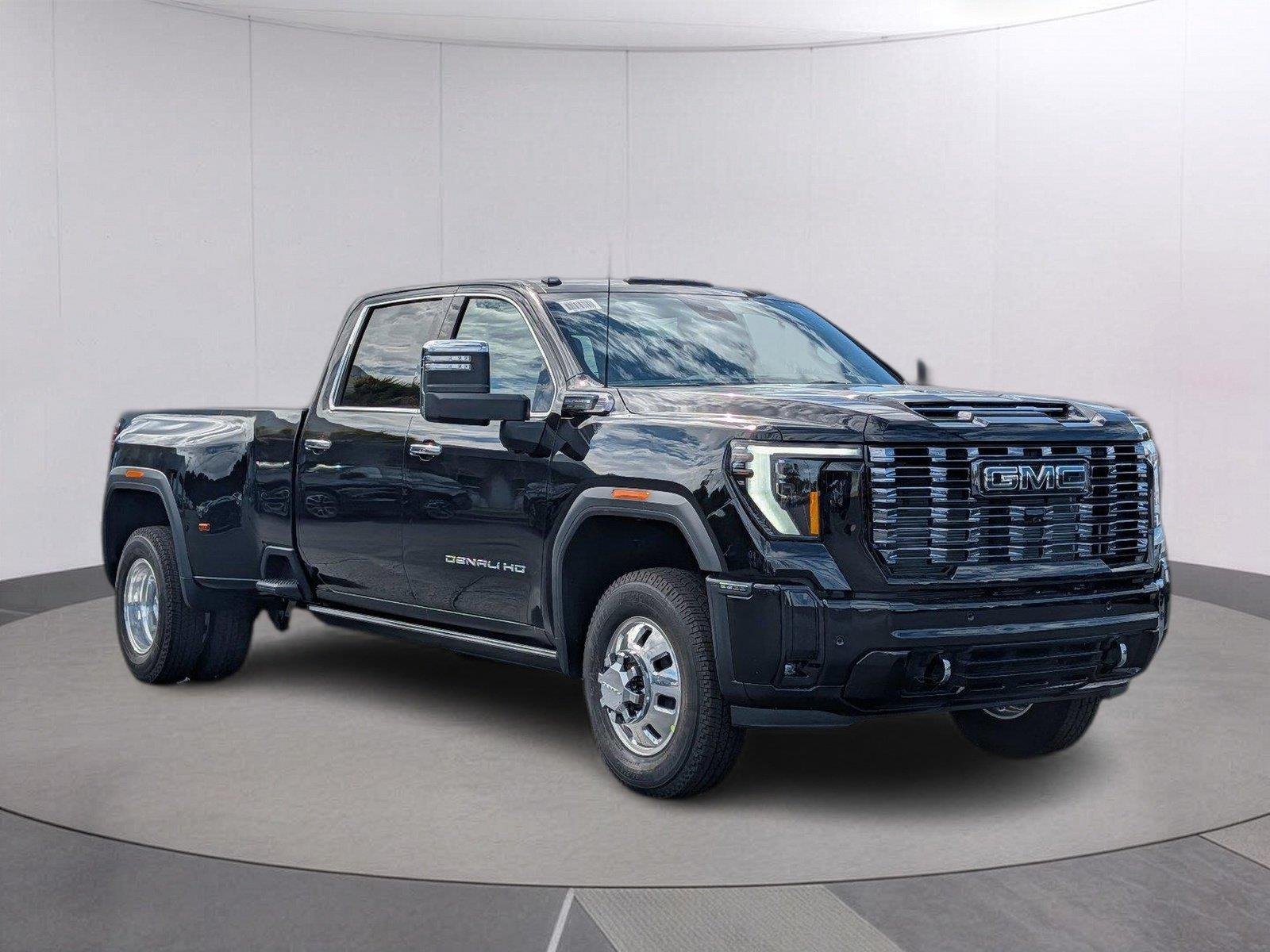 New 2026 Onyx Black GMC Denali Ultimate DRW image 8