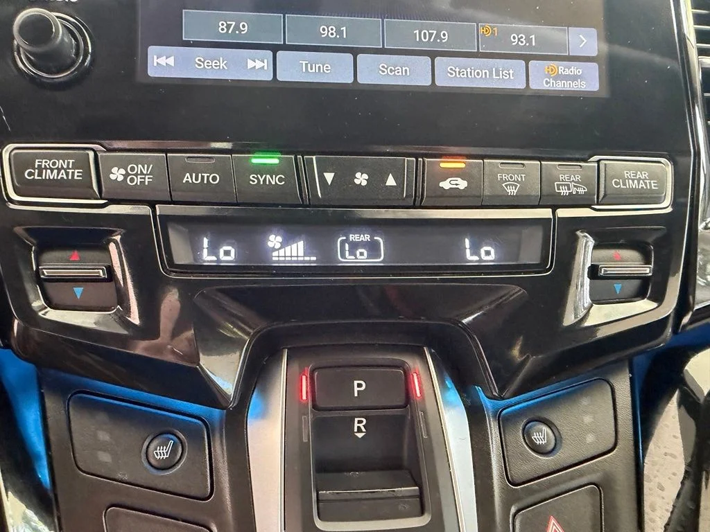Used 2023 Red Honda Touring image 49