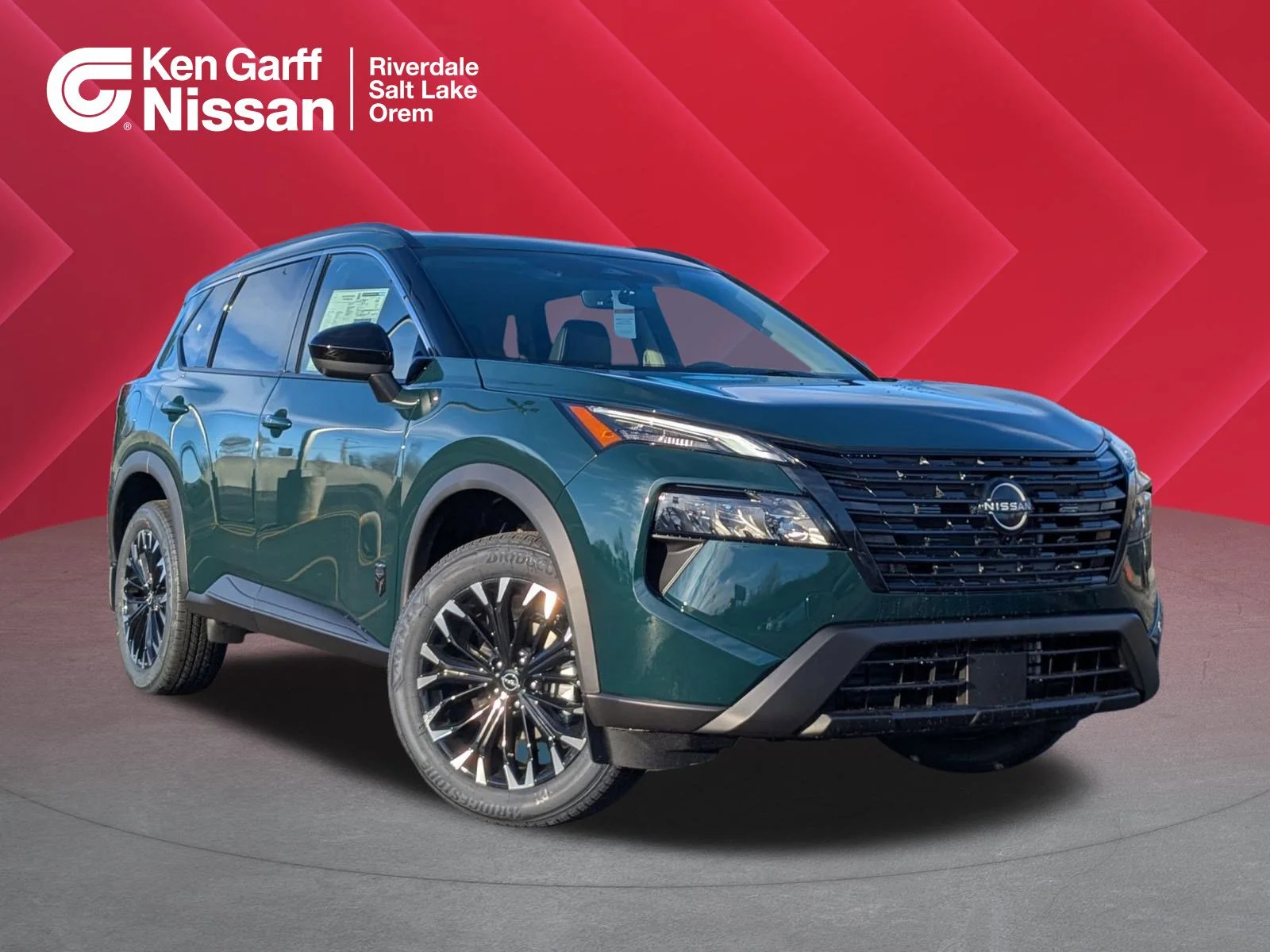 2026 Nissan Rogue Dark Armor AWD's photo