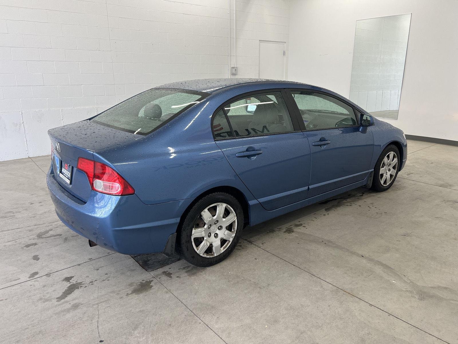 Used 2008 Royal Blue Pearl Honda LX image 4
