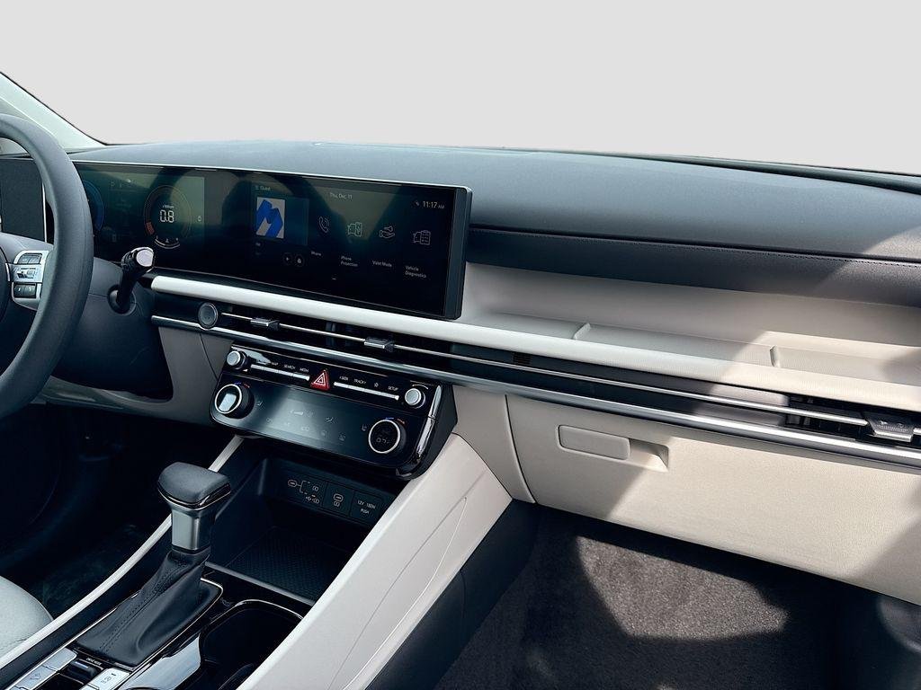 New 2026 Phantom Black Hyundai SEL FWD image 22