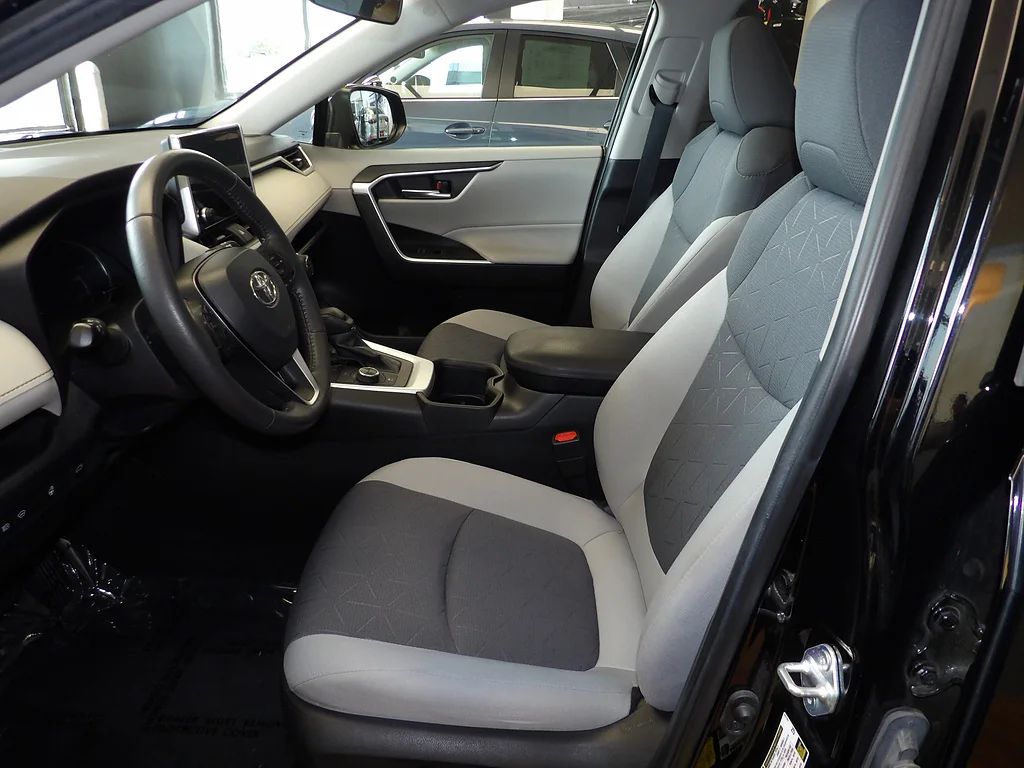 Used 2023 Midnight Black Metallic Toyota XLE image 26