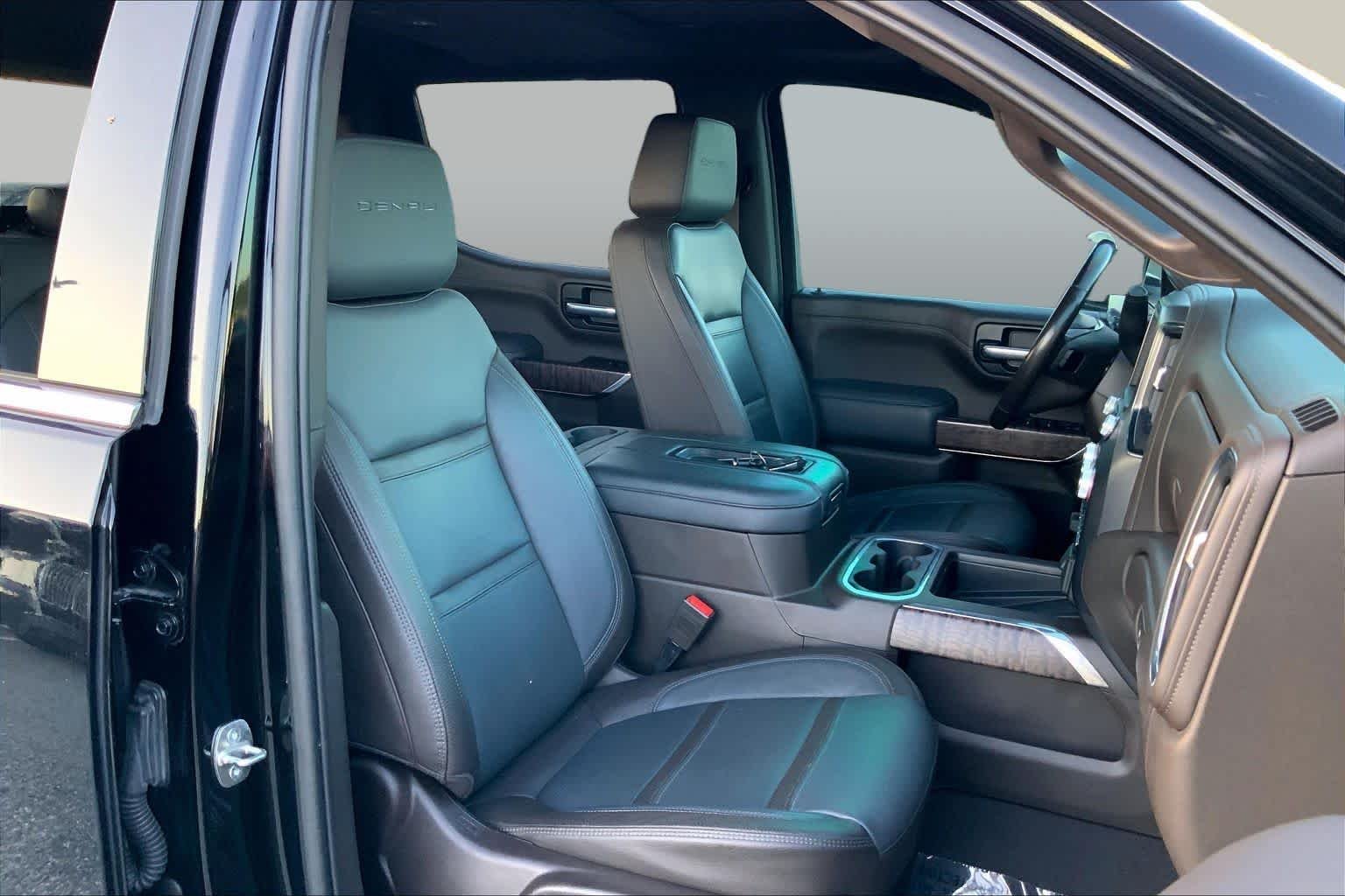 Used 2021 Onyx Black GMC Denali image 9