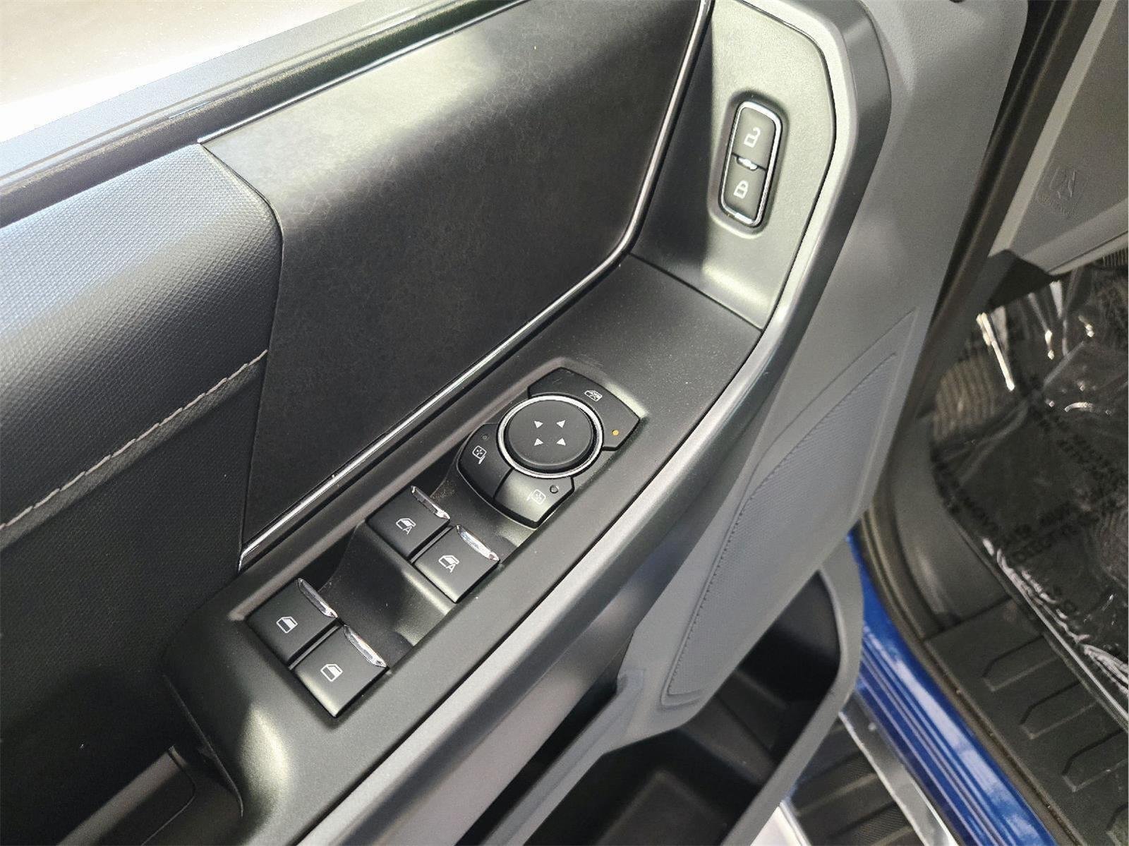 Used 2025 Atlas Blue FORD XLT image 21