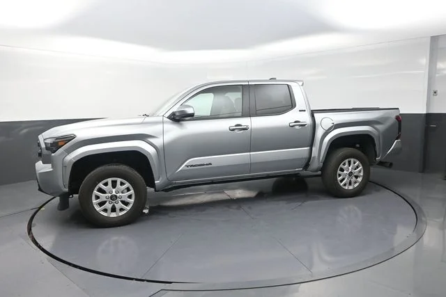 Used 2025 Silver Toyota SR5 image 45