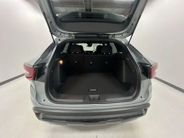 New 2026 Sterling Gray Metallic Chevrolet 1RS image 24