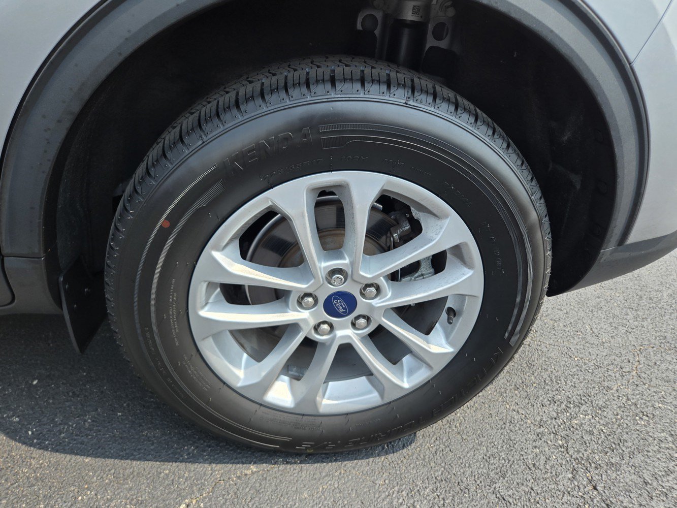 Used 2022  Ford SE image 43