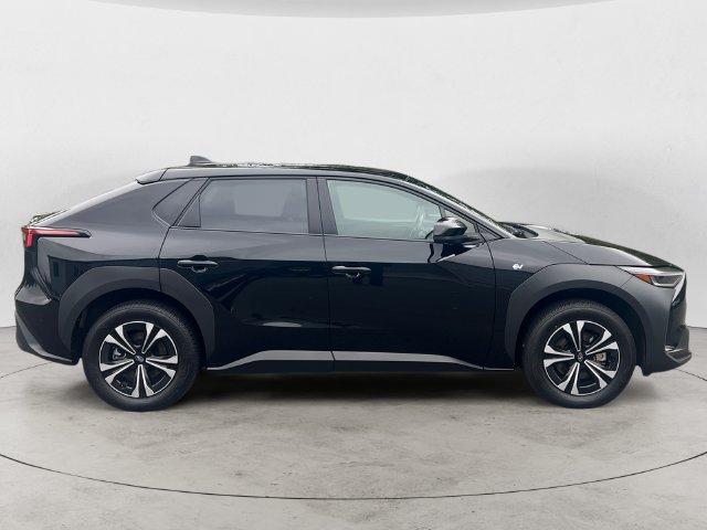 Used 2023 Black Subaru Premium image 4