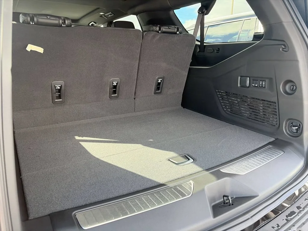 2026 GMC Yukon XL Denali - Photo 30